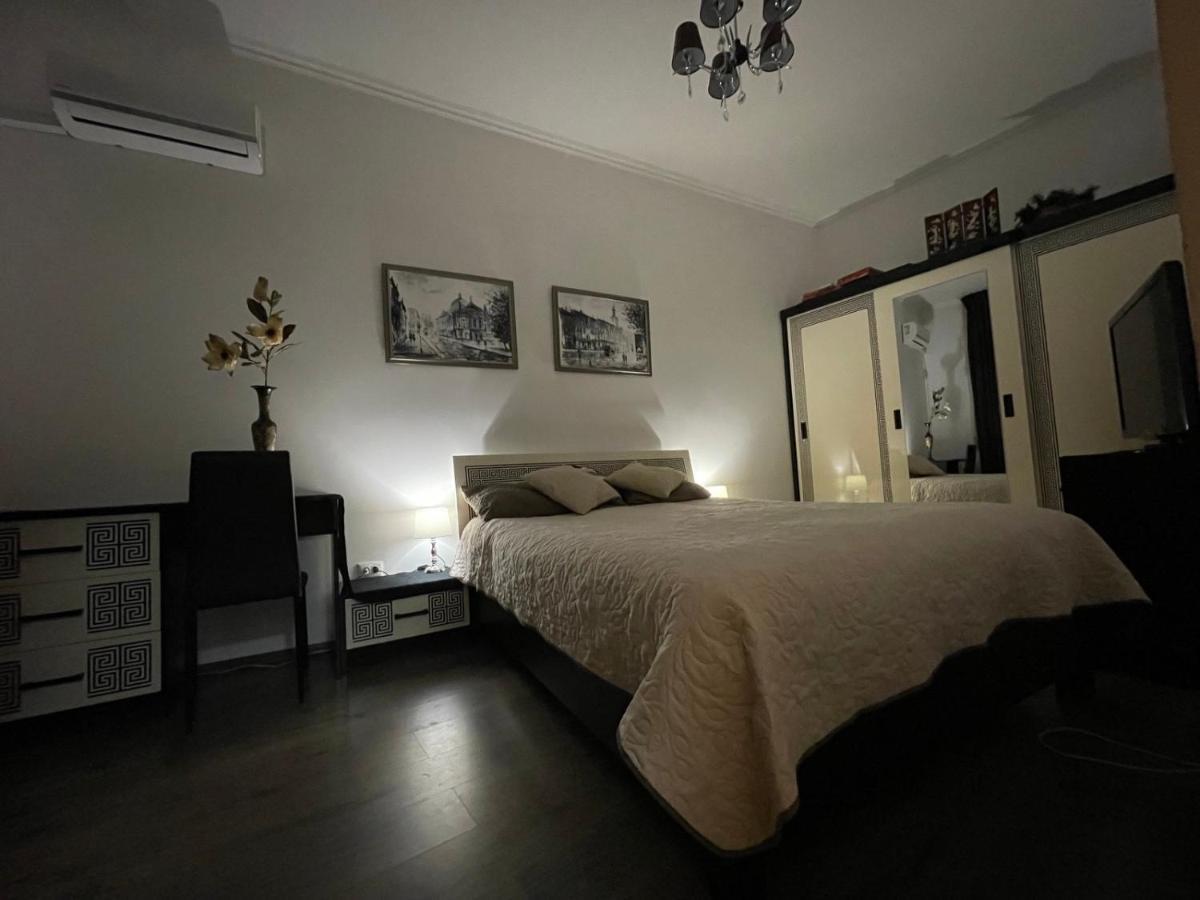 V&O Whitechocolateapt 800 M To Opera Lviv Ngoại thất bức ảnh