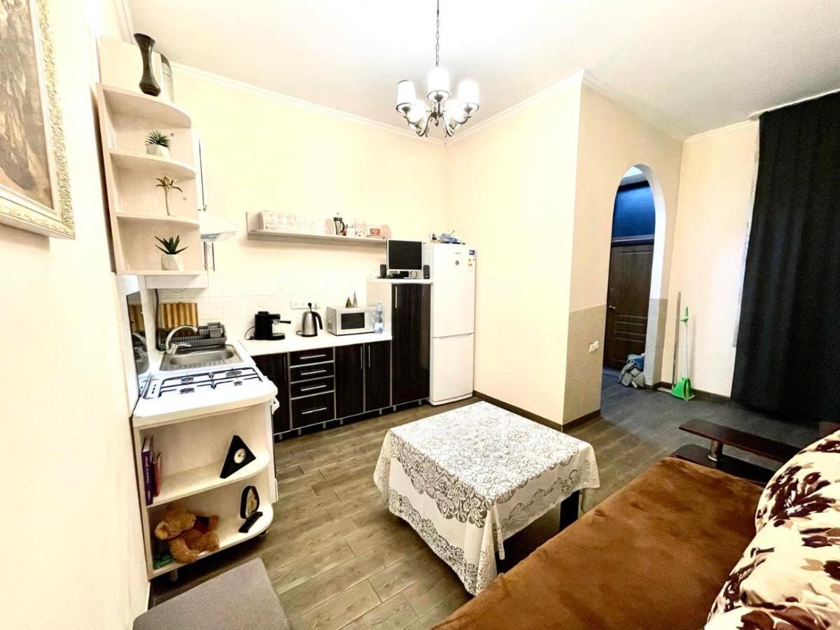V&O Whitechocolateapt 800 M To Opera Lviv Ngoại thất bức ảnh