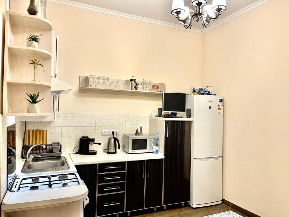 V&O Whitechocolateapt 800 M To Opera Lviv Ngoại thất bức ảnh