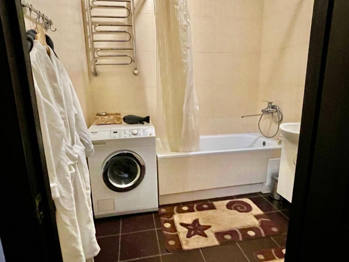 V&O Whitechocolateapt 800 M To Opera Lviv Ngoại thất bức ảnh